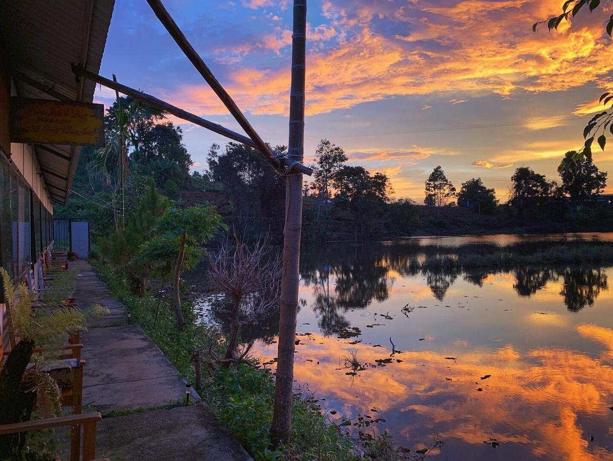 Homestay Bien Rung Gia Nghia Exteriör bild