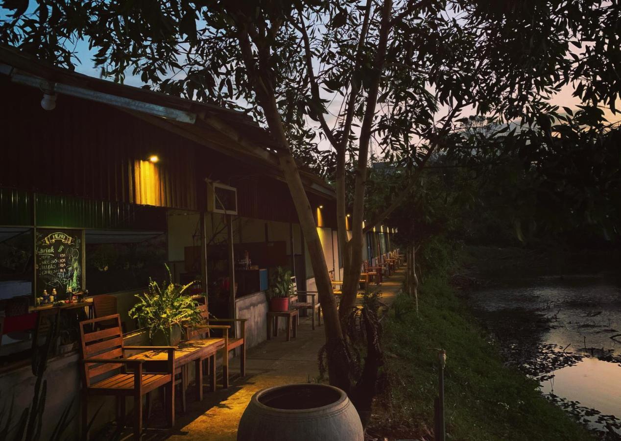 Homestay Bien Rung Gia Nghia Exteriör bild
