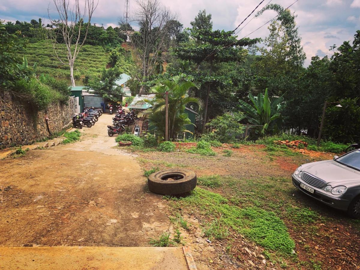 Homestay Bien Rung Gia Nghia Exteriör bild